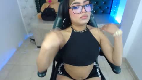 Sara online show from October 2025 02:09:01 AM