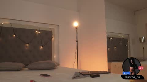       online show from October 2025 08:16:02 PM