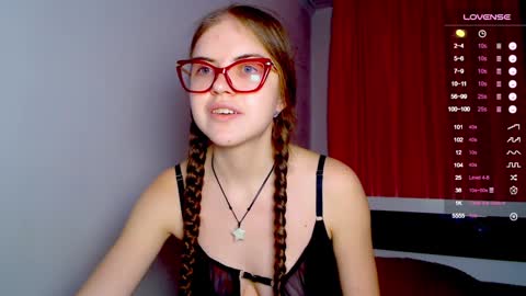 Snapshot of sarah_hs chatting on January 2025 12:56:01 PM Sarah online show from January 2025 12:56:01 PM
