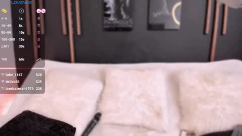     online show from February 2025 06:24:01 PM