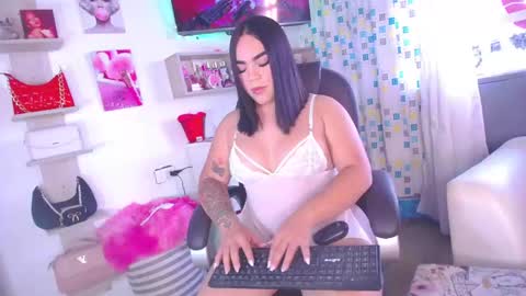 sarah_moonroe online show from December 2025 08:26:01 PM