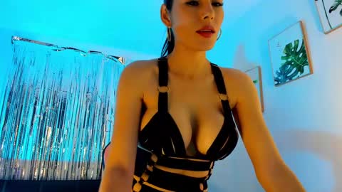 INSTAGRAM...sarah22 p online show from March 2025 11:27:01 PM