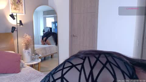 sarah_rayy online show from November 2025 05:00:01 PM