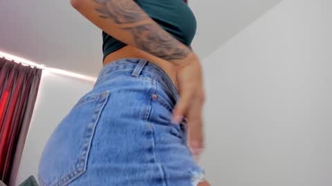 Sarah online show from January 2025 02:37:01 PM