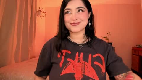 Snapshot of sarah_volkov chatting on April 2026 06:25:02 AM online show from April 2026 06:25:02 AM