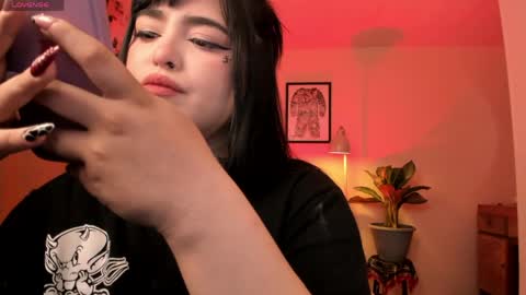 Snapshot of sarah_volkov chatting on June 2026 07:13:01 AM online show from June 2026 07:13:01 AM