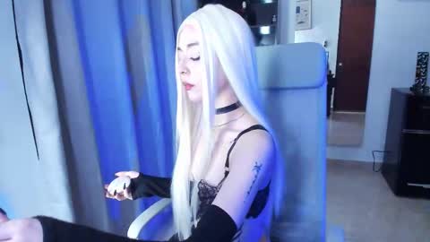 Snapshot of sarahbellamy chatting on November 2025 09:41:01 AM Sarah online show from November 2025 09:41:01 AM