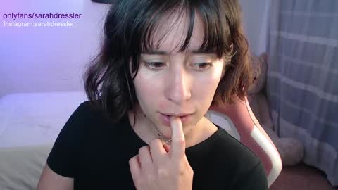 Snapshot of sarahdressler chatting on December 2024 06:22:02 AM sarahdressler online show from December 2024 06:22:02 AM