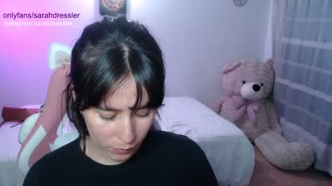Snapshot of sarahdressler chatting on December 2024 03:33:02 AM sarahdressler online show from December 2024 03:33:02 AM