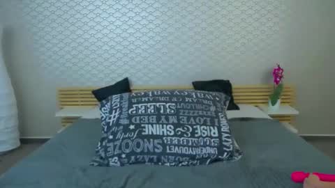 Snapshot of saraheshley chatting on January 2025 01:16:02 PM SarahEshley online show from January 2025 01:16:02 PM