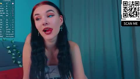 Snapshot of sarahhunny chatting on October 2025 09:13:02 PM Sarah online show from October 2025 09:13:02 PM