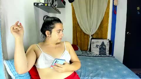 Snapshot of sarahjey chatting on May 2026 10:37:01 PM SARAHJEY online show from May 2026 10:37:01 PM