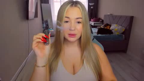 Sarah online show from March 2026 01:47:01 PM