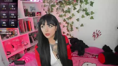 Snapshot of sarahminage_ chatting on December 2025 06:50:01 PM Sarah NEW ACCOUNT online show from December 2025 06:50:01 PM