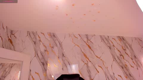 Sarah Rhodes online show from October 2025 11:44:02 AM