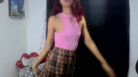 Snapshot of sarahsmitt chatting on March 2025 12:40:02 AM Sarah online show from March 2025 12:40:02 AM