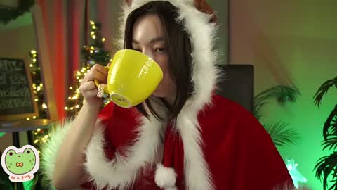 vacation 16-30 of november caucht me in insta online show from December 2024 08:15:02 AM