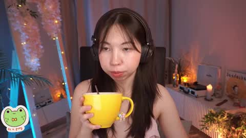 vacation 16-30 of november caucht me in insta online show from March 2025 05:22:02 AM