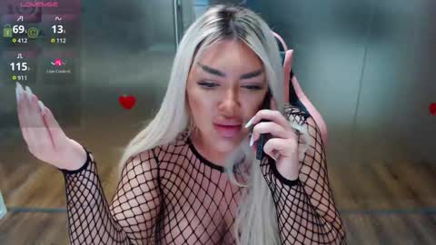 Snapshot of sarahstone_ chatting on November 2025 07:46:02 AM Sarah online show from November 2025 07:46:02 AM