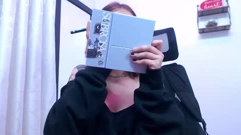 SARAI online show from October 2025 04:01:02 AM