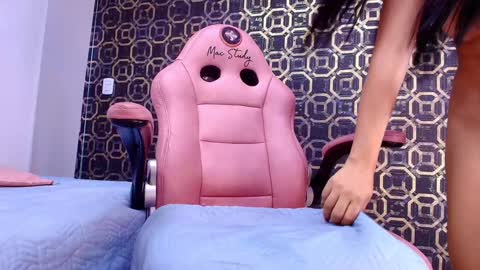 Sara  online show from January 2025 02:56:02 PM