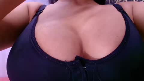 Sara  online show from March 2025 12:01:01 PM