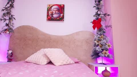 Sara  online show from December 2025 11:59:02 AM