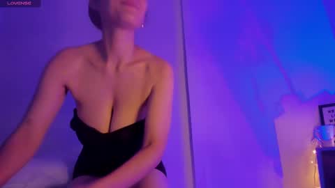 Snapshot of sarala_martinnez chatting on December 2024 01:54:01 AM Sara online show from December 2024 01:54:01 AM