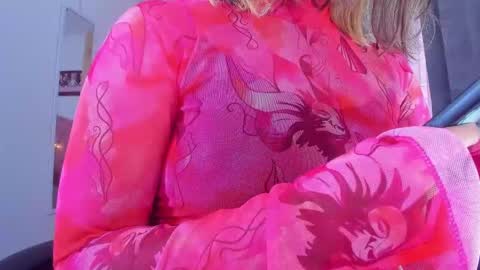 sara  online show from December 2024 08:25:02 PM