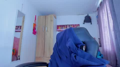 sara  online show from December 2024 07:14:01 PM