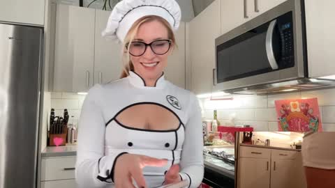 Back from Vacay  Follow for more here  online show from October 2025 02:15:01 AM