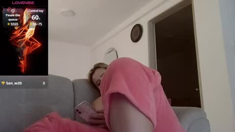 sara martinez online show from February 2025 05:28:01 PM