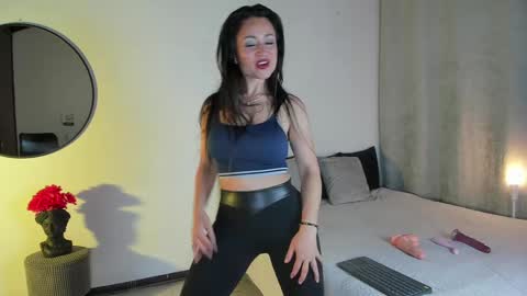 Snapshot of saramilf_69 chatting on March 2025 07:49:01 PM saramilf_69 online show from March 2025 07:49:01 PM