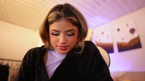 Sara online show from January 2025 01:06:01 AM
