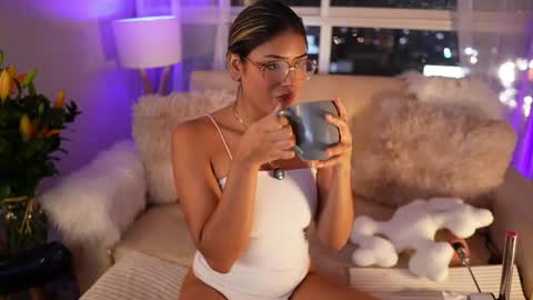Sara online show from March 2025 02:01:02 AM