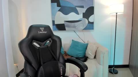 I am Sara  online show from February 2026 09:56:02 PM