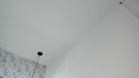Snapshot of sarasaenz__ chatting on February 2025 02:14:02 PM online show from February 2025 02:14:02 PM