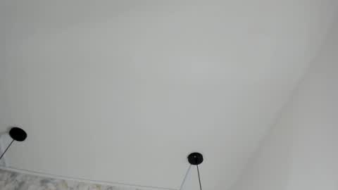 Snapshot of sarasaenz__ chatting on March 2025 11:40:01 AM online show from March 2025 11:40:01 AM