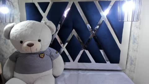Snapshot of sarasaenz__ chatting on March 2025 02:12:01 PM online show from March 2025 02:12:01 PM