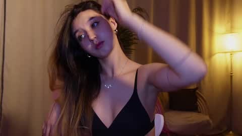 Shara online show from February 2025 03:19:02 PM