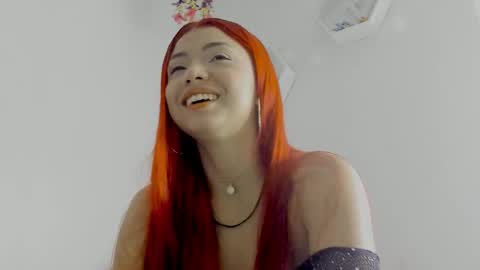 Saray  online show from December 2025 07:18:01 PM