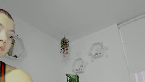 Saray  online show from January 2026 11:18:01 PM