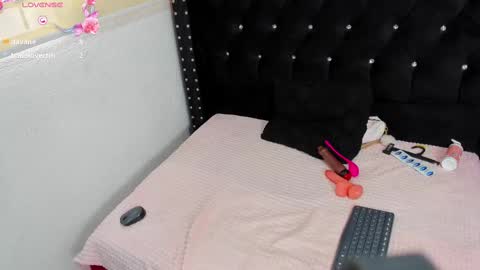 Saray online show from March 2025 10:02:02 PM