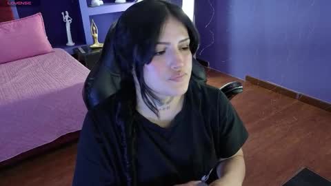 Sari  online show from December 2025 09:19:02 PM