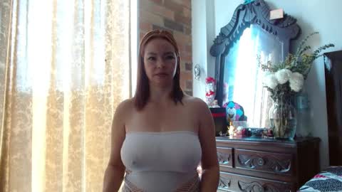 Snapshot of sariii1 chatting on February 2025 03:41:02 PM Sara online show from February 2025 03:41:02 PM
