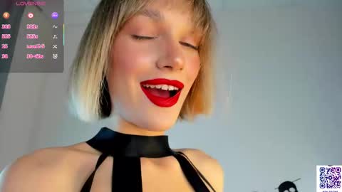 Your Selena 3 online show from October 2025 02:57:02 AM