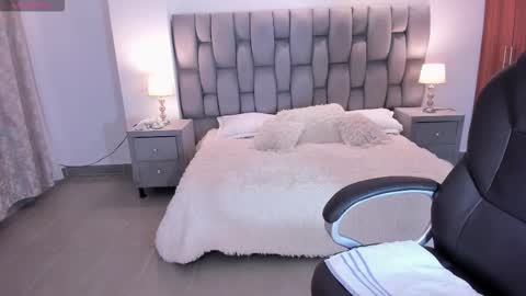  Saritaaa  online show from November 2025 09:45:01 AM