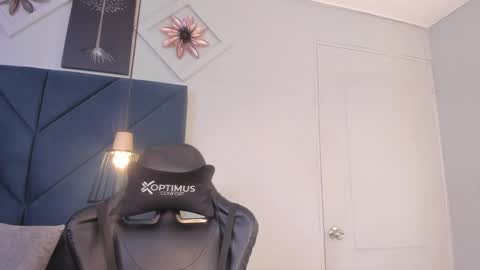 Snapshot of sarita_hills chatting on December 2024 03:58:01 AM Sara online show from December 2024 03:58:01 AM