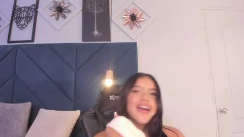 Snapshot of sarita_hills chatting on December 2024 06:10:02 AM Sara online show from December 2024 06:10:02 AM