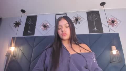 Snapshot of sarita_hills chatting on December 2024 09:40:02 AM Sara online show from December 2024 09:40:02 AM